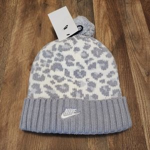 Nike Sportwear Snow Leopard Womens Pom Beanie One Size NEW DM8403-063